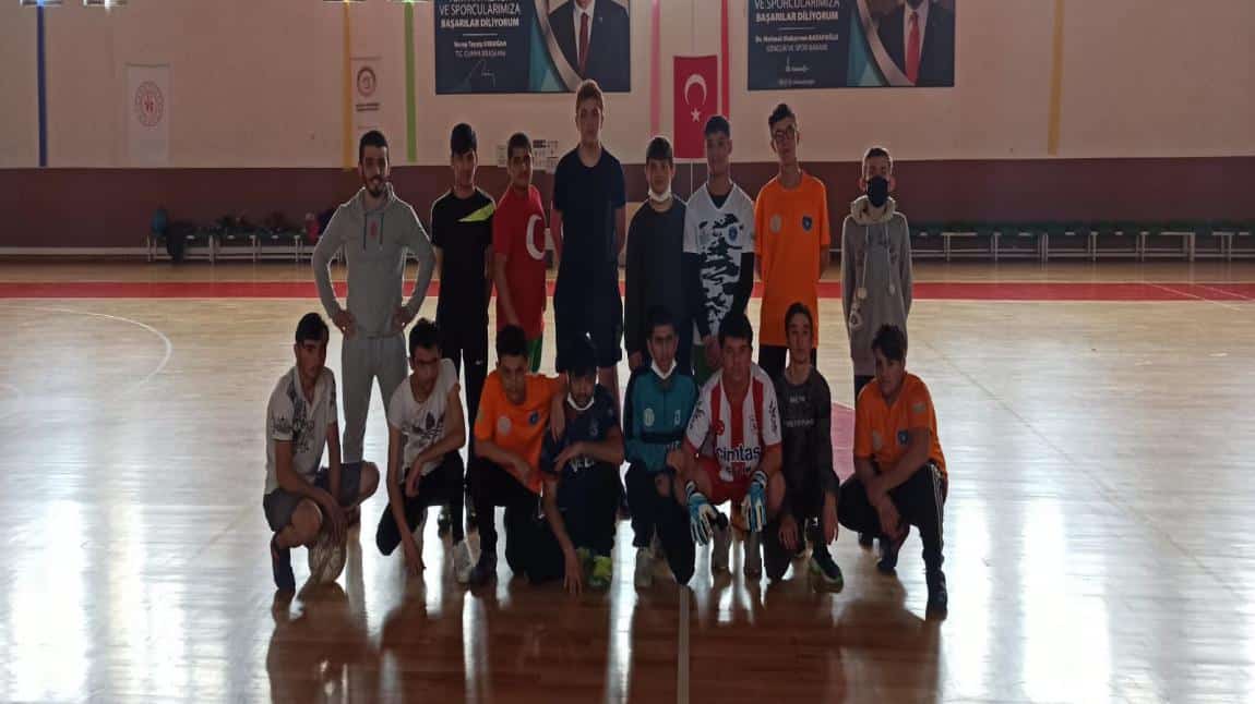 Öğrenci ve Öğretmenler Arası Karma Futsal Müsabakası